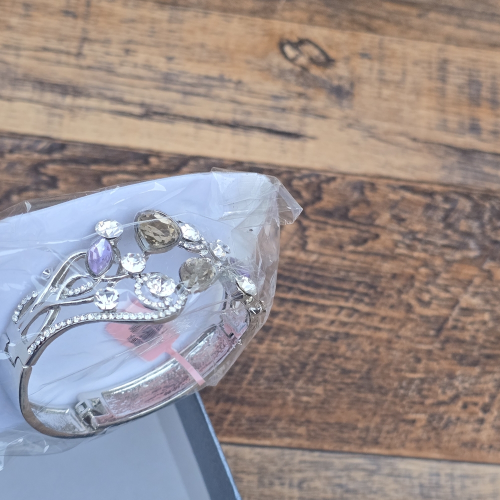 Elegant Silver and Faux Gem with Purple Accents Cuff Bracelet. - Picture 3 of 6